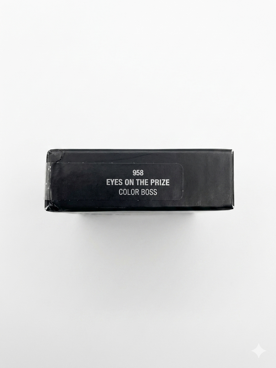 IL MAKIAGE Color Boss Multi-Dimensional Eye Color – 958 Eyes on the Prize